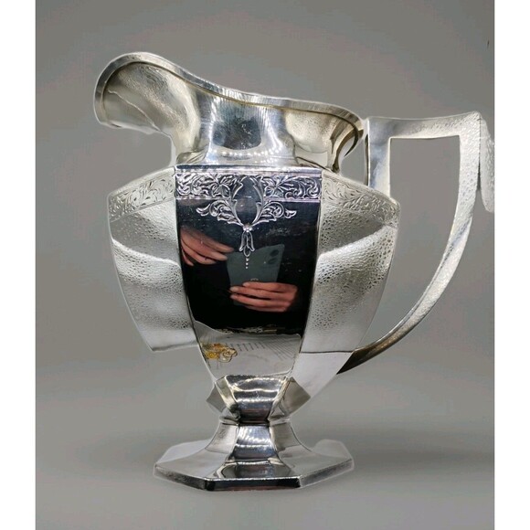 INTERNATIONAL SILVER CO.- WILCOX S. P. CO. - LARGE PITCHER 1972 "F" Monogram - Picture 1 of 10
